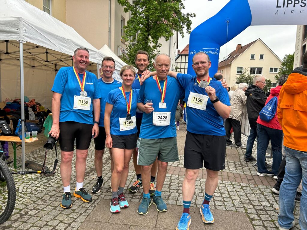 Společná fotka v cíli.